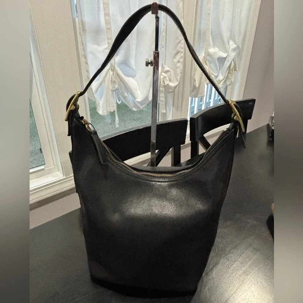 VINTAGE COACH 2001 Legacy West Hobo Black Leather USA - 9823